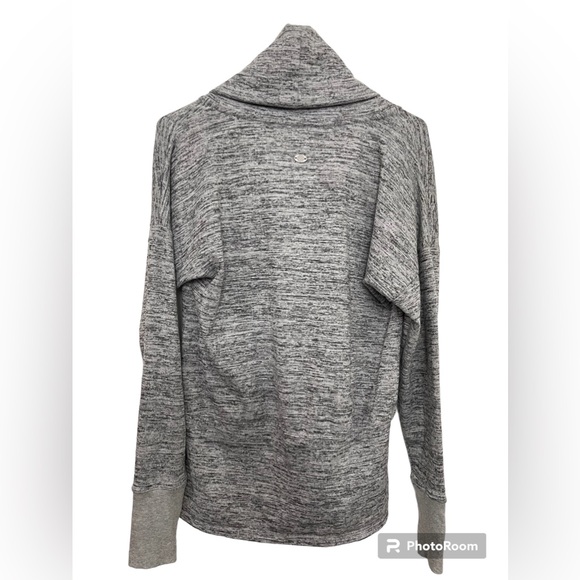 Athleta Running Pullover Sweater Kangaroo Pockets Turtle Neck Size S Grey - Picture 3 of 14